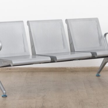 3-Link office bench.