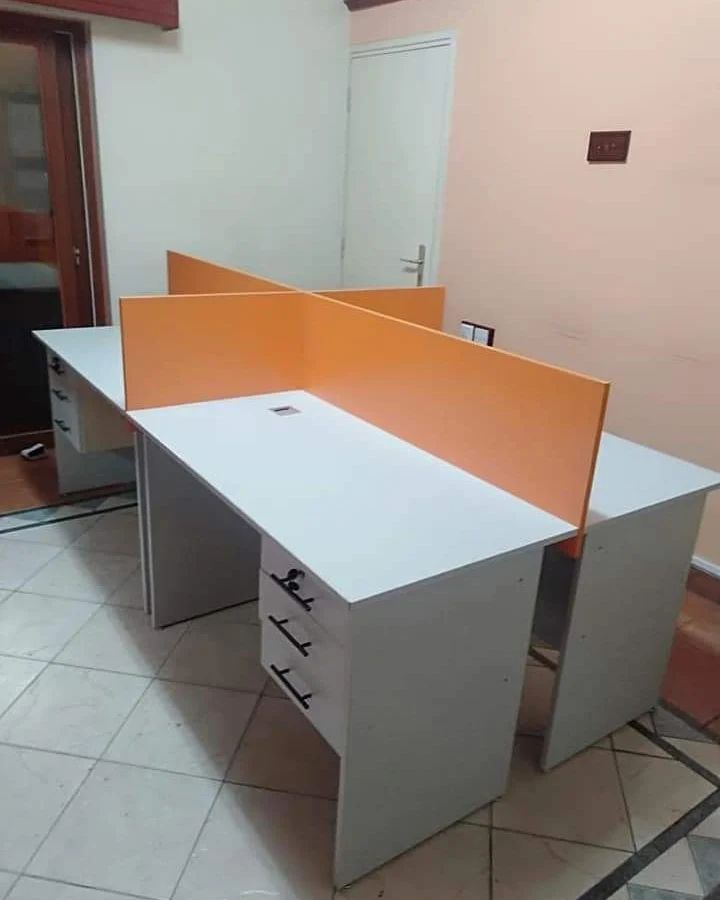 Custom 4-Way Workstation