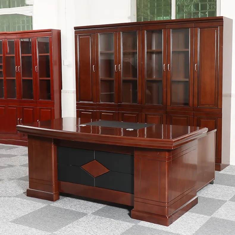 1.6M Executive Desk - Image 3