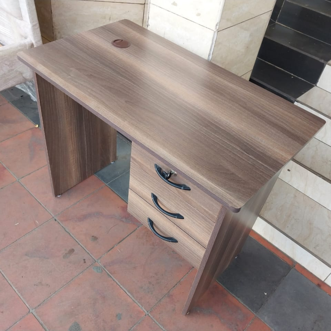 1.2m Office desk - Image 3