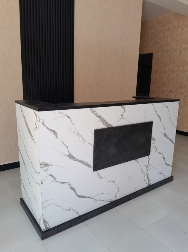 2m Reception Desk - Image 2