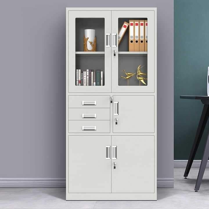 Filing cabinet with safe - Image 2