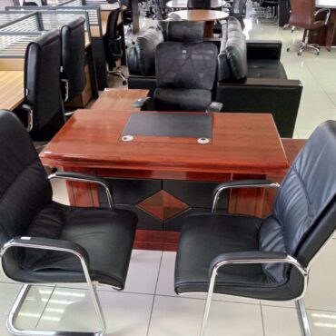 1.4M executive desk