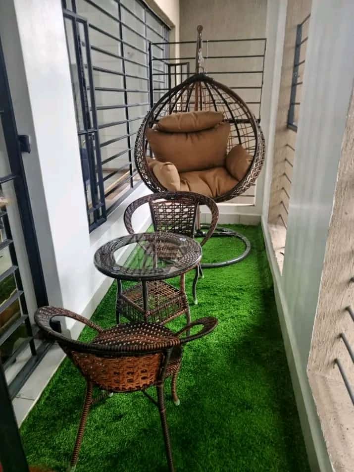 Swing+2-seater Dining Set