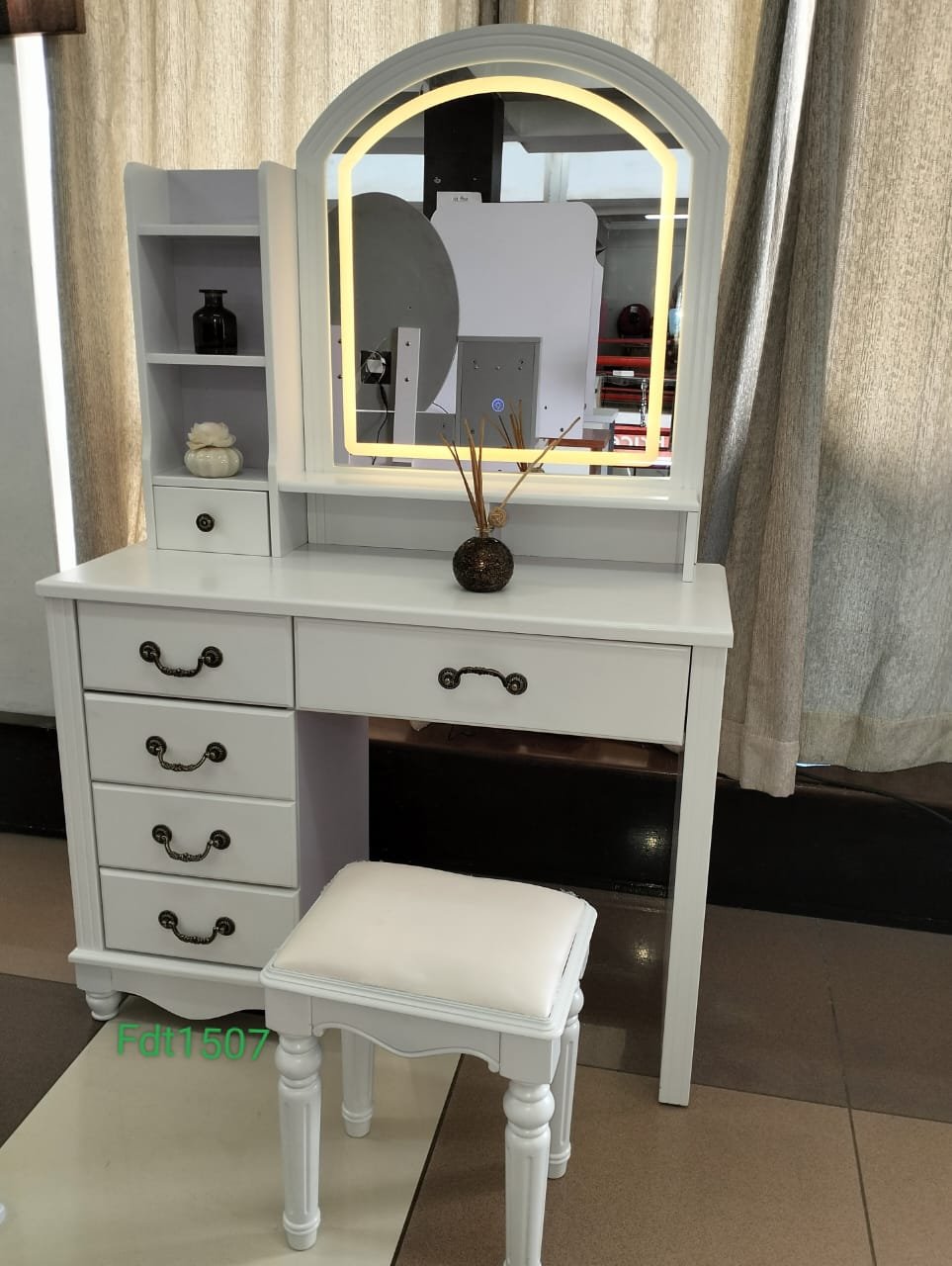 Dressing Table with LED Lights